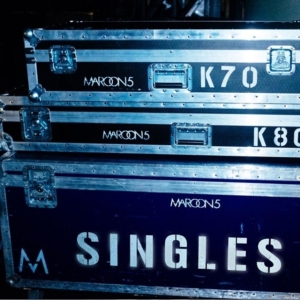 Maroon 5 - Singles in the group OTHER / -Start Uni-CD at Bengans Skivbutik AB (1554203)