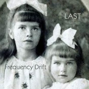 Frequency drift - Last in the group CD / Pop at Bengans Skivbutik AB (1848669)