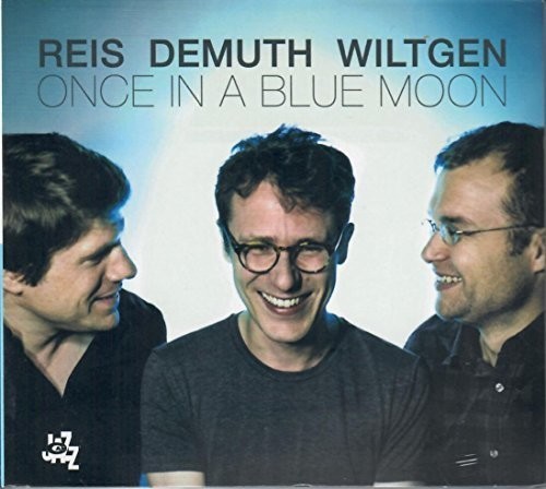 Advantage Eiffle - Once In A Blue Moon in the group CD / Bestsellers at Bengans Skivbutik AB (3052705)