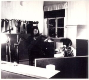 Thisell - Ii (Vinyl) in the group VINYL / Pop-Rock at Bengans Skivbutik AB (3529708)