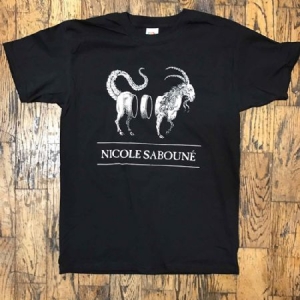 Nicole Sabouné -  T-Shirt Goat (SMALL) i gruppen VI TIPSAR / Tips Tröjor hos Bengans Skivbutik AB (3596865)