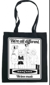 Bengans Tygpåse - We are all different (Svart) in the group OUR PICKS / Shopping Bags at Bengans Skivbutik AB (3739553)