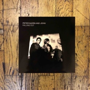 Peter Bjorn And John - Falling out in the group Minishops / Peter Bjorn and John at Bengans Skivbutik AB (3755182)