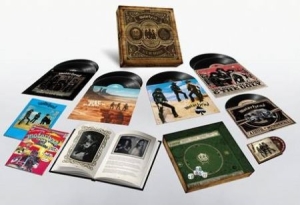 Motörhead - Ace Of Spades (Ltd. Boxset) in the group MUSIK / LP+DVD / Rock at Bengans Skivbutik AB (3853183)