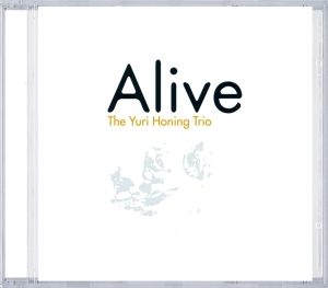 Honing Yuri -Trio- - Alive in the group CD / Jazz at Bengans Skivbutik AB (3935285)