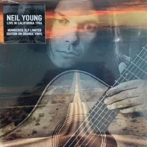 Young Neil - Live In California 1986 (Orange) in the group VINYL / Pop-Rock at Bengans Skivbutik AB (4115158)