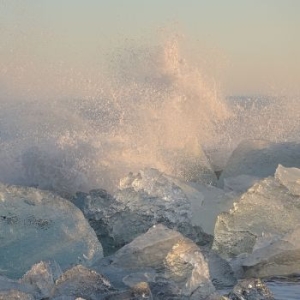 Gooch Lucy - Rushing Ep (Expanded Edition) in the group VINYL / Pop-Rock at Bengans Skivbutik AB (4116096)