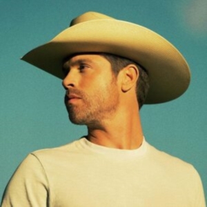 Dustin Lynch - Blue In The Sky in the group CD / Country,Pop-Rock at Bengans Skivbutik AB (4125757)