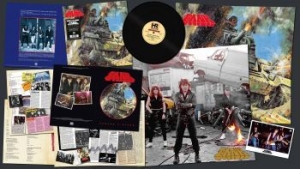 Tank - Honour & Blood (Black Vinyl Lp) in the group VINYL / Hårdrock/ Heavy metal at Bengans Skivbutik AB (4147307)
