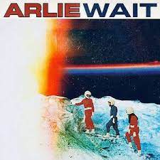Arlie - Wait (Transparent Orange Vinyl) (Rsd) i gruppen VI TIPSAR / Record Store Day / RSD-Rea / RSD50% hos Bengans Skivbutik AB (4227875)