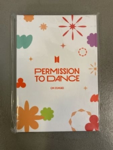 BTS - BTS - PERMISSION TO DANCE POSTCARD BOOK in the group OTHER / Merchandise at Bengans Skivbutik AB (4278198)