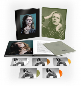 David Bowie - A Divine Symmetry (4CD+Bluray) in the group MUSIK / CD+Blu-ray / Pop-Rock at Bengans Skivbutik AB (4291605)