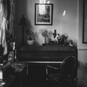 Strawberry Guy - F Song & Mrs Magic (Strings Version in the group VINYL / Pop-Rock at Bengans Skivbutik AB (4315759)