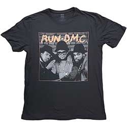 Run DMC - Unisex T-Shirt: B&W Photo (Small) in the group CDON - Exporterade Artiklar_Manuellt / T-shirts_CDON_Exporterade at Bengans Skivbutik AB (4401015)