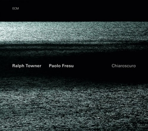 Ralph Towner / Paolo Fresu - Chiaroscuro in the group CD / Jazz at Bengans Skivbutik AB (536166)