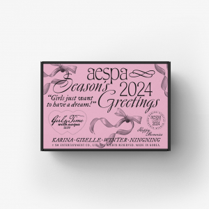 Aespa - Seasons Greetings 2024 + Photocard SET i gruppen MERCHANDISE / Merch / K-Pop hos Bengans Skivbutik AB (5509436)