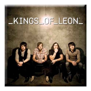 Kings Of Leon - Band Photo Magnet in the group MERCHANDISE / Magnet / Pop-Rock at Bengans Skivbutik AB (5536657)