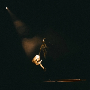 Marlowe Kameron - Keepin' The Lights On in the group OTHER / Övrigt / at Bengans Skivbutik AB (5539239)