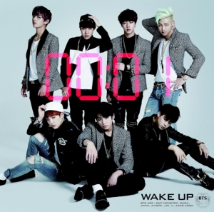 Bts - Wake Up (Clear Vinyl/10Th Anniversary/2Lp) in the group OTHER / Övrigt /  at Bengans Skivbutik AB (5573819)