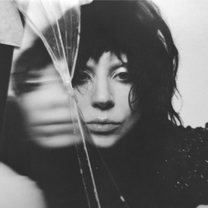 Lady Gaga - Mayhem (Vinyl) in the group OUR PICKS / Bengans Staff Picks / Therese recommends at Bengans Skivbutik AB (5580244)