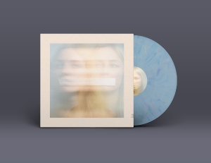 Olga Amelchenko - Howling Silence in the group OUR PICKS / Friday Releases / 2025-07-11 at Bengans Skivbutik AB (5630693)