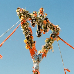 The Devil Wears Prada - Flowers (CD) in the group OUR PICKS / Friday Releases / 2025-11-21 at Bengans Skivbutik AB (5640732)