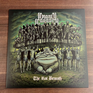 Grand Cadaver - The Rot Beneath (SIGNED! Green/Black Vinyl EP) in the group OUR PICKS / Frontpage - Vinyl New & Forthcoming at Bengans Skivbutik AB (5647723)