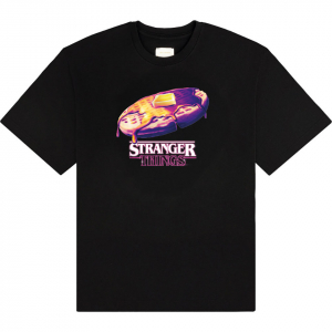 Stranger Things - Surfer Boy Piazza Uni Bl T-Shirt in the group MERCHANDISE / T-shirt / Soundtrack at Bengans Skivbutik AB (5649152r)