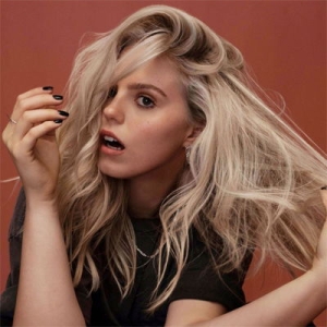 Reneé Rapp - Everything To Everyone (Deluxe Edition) in the group CD / Pop-Rock at Bengans Skivbutik AB (5652170)