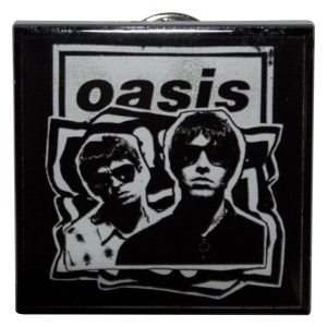Oasis - Paper Cut-Out Photo Pin Badge in the group MERCHANDISE / Pin-Button Badge /  /  at Bengans Skivbutik AB (5668618)