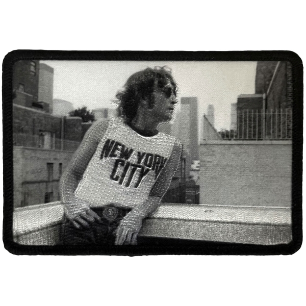 John Lennon - Leaning Printed Patch in the group MERCHANDISE / Patch / / at Bengans Skivbutik AB (5680949)