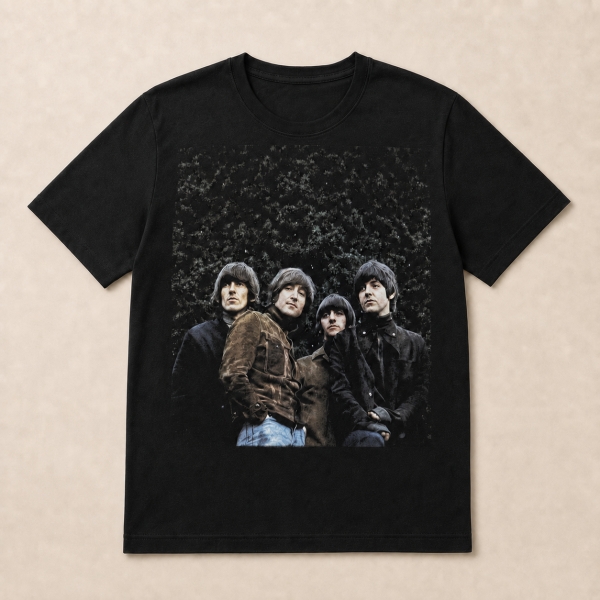 The Beatles - Rubber Soul Photo Uni Bl T-Shirt in the group MERCHANDISE / T-shirt / Nyheter / Pop-Rock at Bengans Skivbutik AB (5683365r)