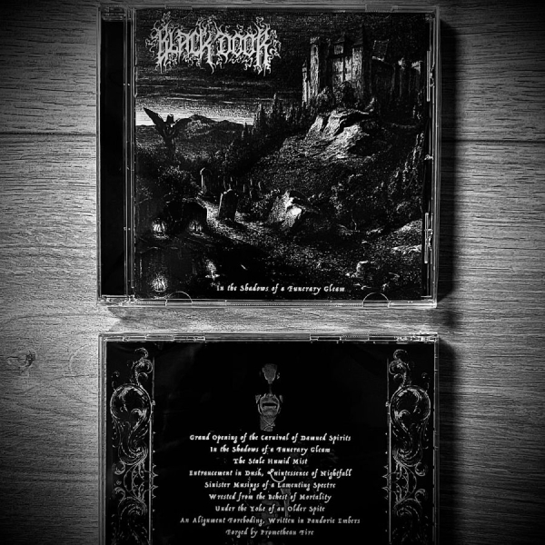 Black Door - In The Shadows Of A Funerary Gleam in the group CD / Upcoming releases / Hårdrock at Bengans Skivbutik AB (5692570)