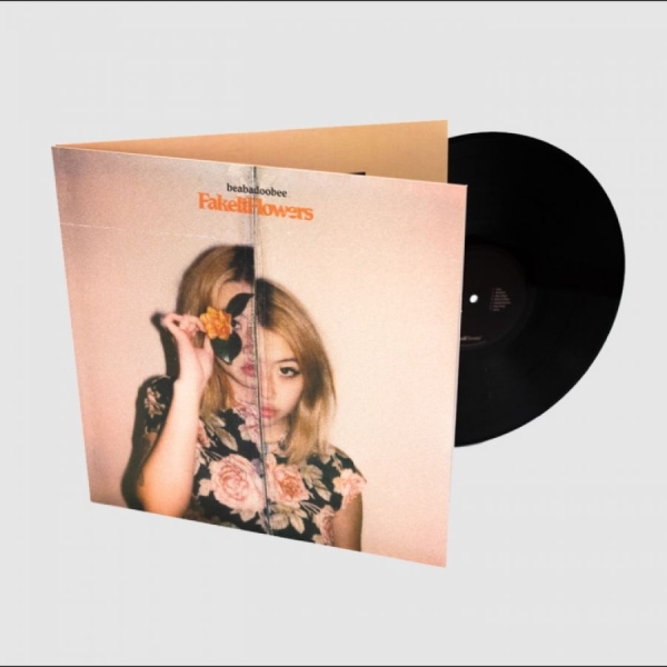 Beabadoobee - Fake It Flowers in the group VINYL / Bestsellers at Bengans Skivbutik AB (5695692)