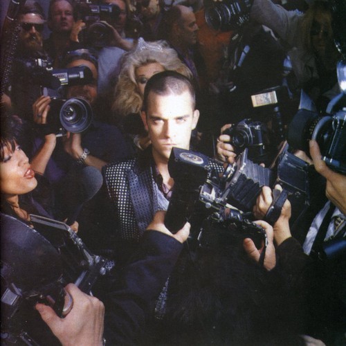 Robbie Williams - Life Thru A Lens in the group CD / Pop-Rock at Bengans Skivbutik AB (581602)
