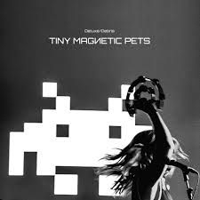Tiny Magnetic Pets - Deluxe / Debris in the group OTHER / Övrigt /  at Bengans Skivbutik AB (2538908)