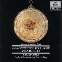 Bach - Dorisk Toccata & Fuga in the group CD / Klassiskt at Bengans Skivbutik AB (521144)