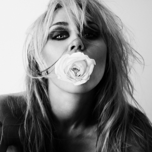 Miley Cyrus - Bass Persuades (Cd W Bonus Track)