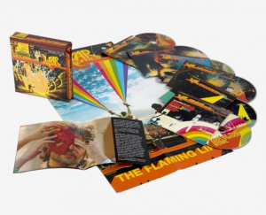 The Flaming Lips - At War With The Mystics