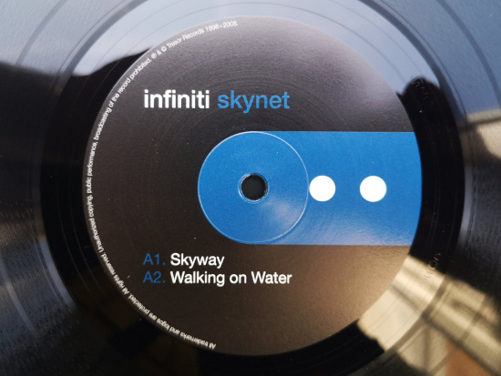 Infiniti (Juan Atkins) - Skynet