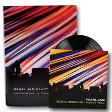Pearl Jam - React/Respond: Dark Matter Tour Photo (Book/7Inch) (Rsd)